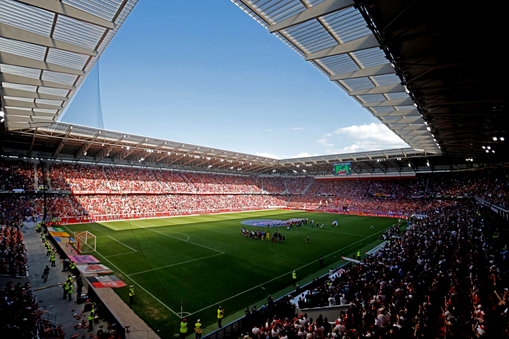 VfB eröffnet die Saison in Berlin – Erstes Auswärtsspiel in Freiburg verspricht Spannung